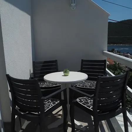 Roko Apartment