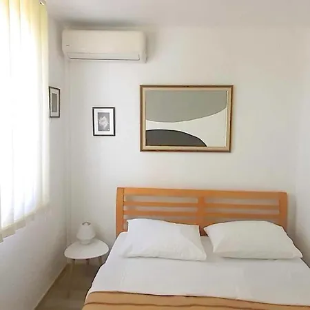 Roko Apartment *